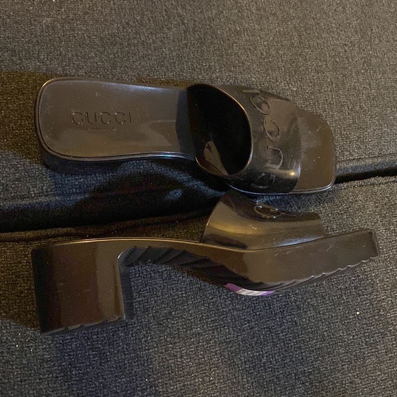 Gucci Rubber Logo Sandal Slipper size 38 - Picture 2 of 5